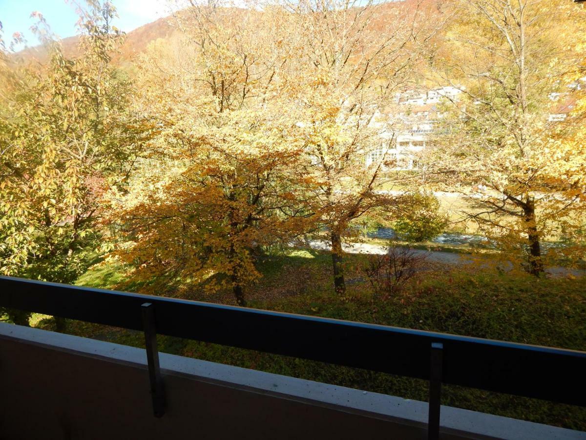 Free Apartment - Bei Den Thermen Bad Urach Exterior photo